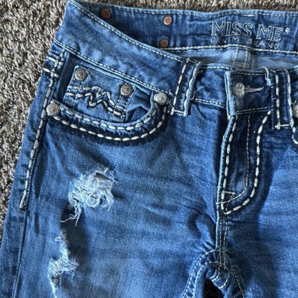 Miss Me 27 Light Wash Distressed Skinny Jeans - Picture 3 of 11